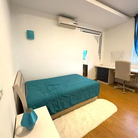 Triplex With Garden And Parking Apartment
